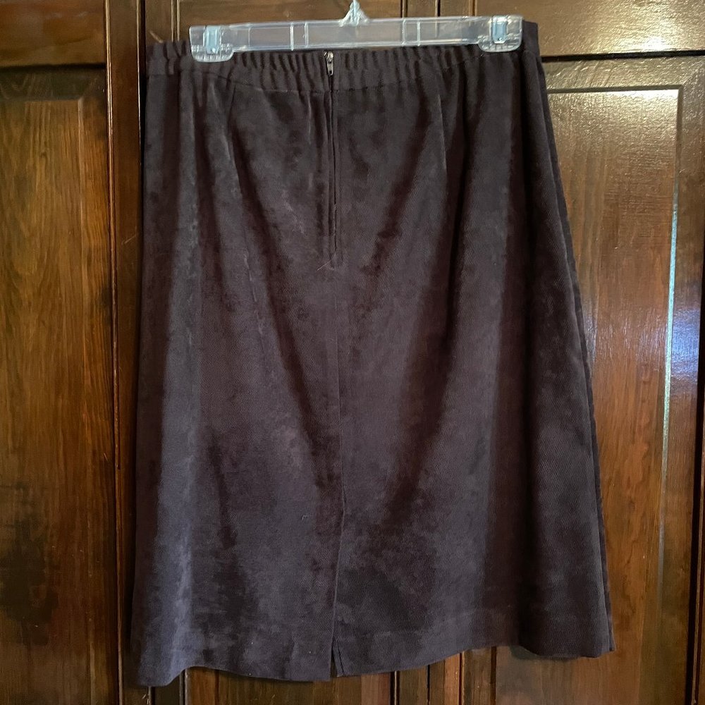 "Jessica Howard" Skirt Suit, Size 14; fits like a 12. - Picture 5 of 7